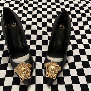 Versace Size:7 Gold and Black Medusa Head Pumps